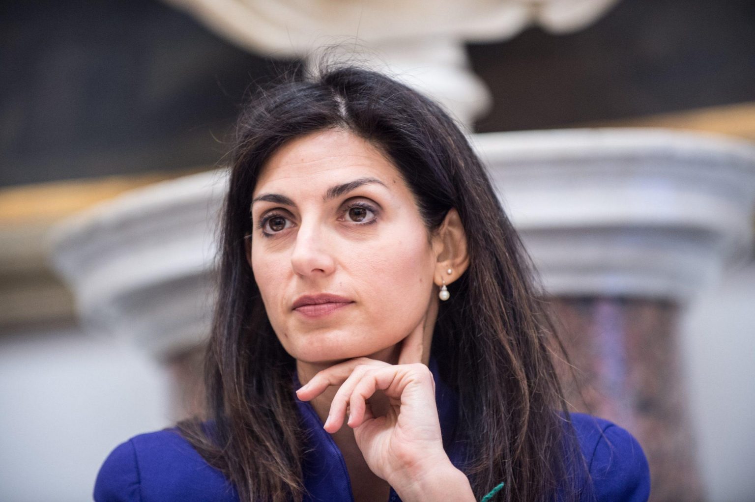 raggi chat pro putin expo 2030