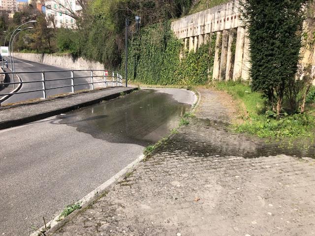 liquami sparsi - viale mazzini-rottura fognaria