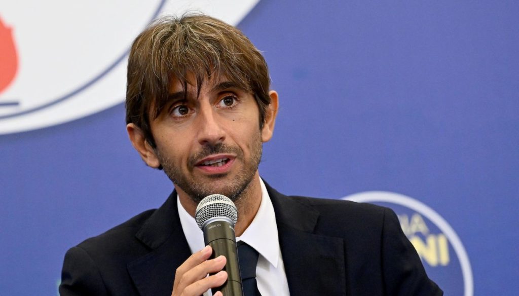 La fuga in avanti di Donzelli, Trancassini rompe gli indugi e prepara